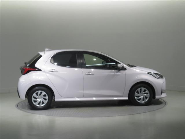 ヤリス Ｇ　衝突被害軽減システム　メモリーナビ　バックカメラ　ＥＴＣ　ミュージックプレイヤー接続可　オートクルーズコントロール　ＬＥＤヘッドランプ　スマートキー　キーレス　ワンオーナー（7枚目）