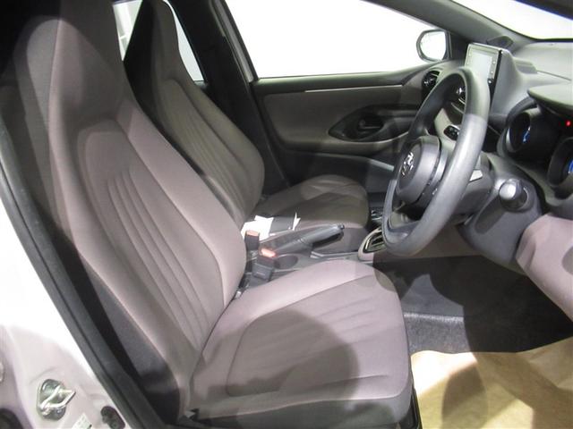 ヤリス Ｇ　衝突被害軽減システム　メモリーナビ　バックカメラ　ＥＴＣ　ミュージックプレイヤー接続可　オートクルーズコントロール　ＬＥＤヘッドランプ　スマートキー　キーレス　ワンオーナー（13枚目）