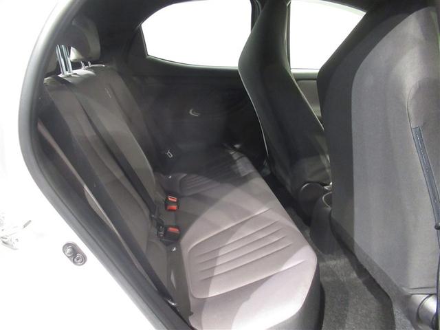 ヤリス Ｇ　衝突被害軽減システム　メモリーナビ　バックカメラ　ＥＴＣ　ミュージックプレイヤー接続可　オートクルーズコントロール　ＬＥＤヘッドランプ　スマートキー　キーレス　ワンオーナー（14枚目）