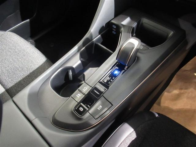 クラウンクロスオーバー Ｇ　衝突被害軽減システム　フルセグ　バックカメラ　ＥＴＣ　ミュージックプレイヤー接続可　電動シート　オートクルーズコントロール　ＬＥＤヘッドランプ　スマートキー　キーレス　４ＷＤ　ハイブリッド（22枚目）