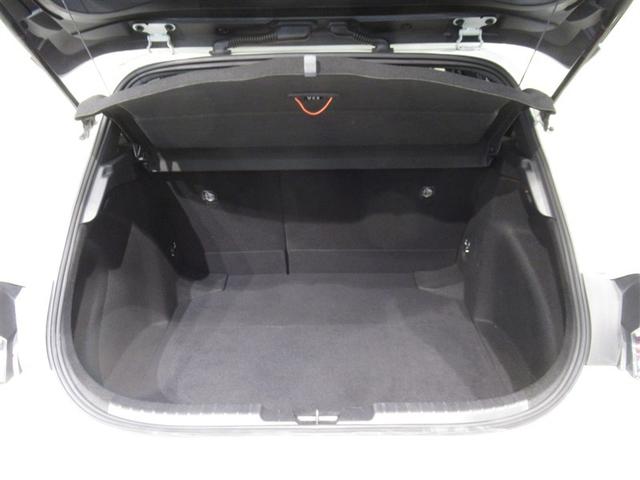 カローラスポーツ ハイブリッドＧ　衝突被害軽減システム　メモリーナビ　フルセグ　バックカメラ　ＥＴＣ　ＣＤ　ミュージックプレイヤー接続可　ＤＶＤ再生　オートクルーズコントロール　ＬＥＤヘッドランプ　スマートキー　キーレス　ハイブリッド（12枚目）