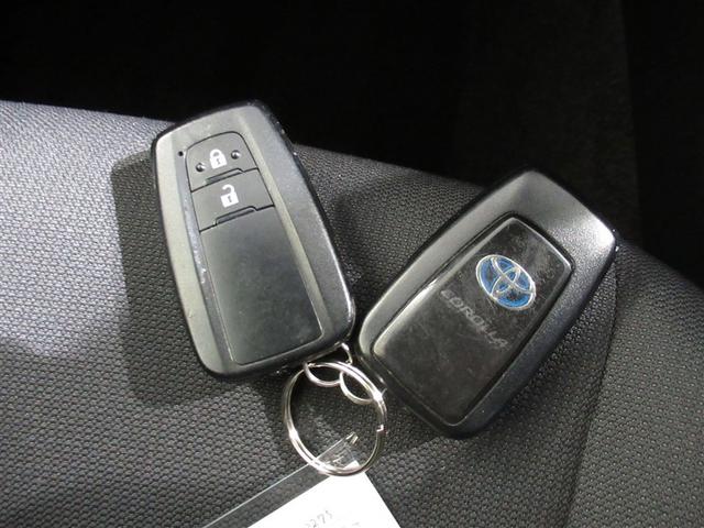 カローラスポーツ ハイブリッドＧ　衝突被害軽減システム　メモリーナビ　フルセグ　バックカメラ　ＥＴＣ　ＣＤ　ミュージックプレイヤー接続可　ＤＶＤ再生　オートクルーズコントロール　ＬＥＤヘッドランプ　スマートキー　キーレス　ハイブリッド（23枚目）