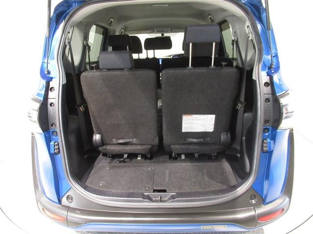 シエンタ ハイブリッドＧ　メモリーナビ　フルセグ　バックカメラ　ＣＤ　ミュージックプレイヤー接続可　ＤＶＤ再生　両側電動スライド　乗車定員７人　３列シート　スマートキー　キーレス　ハイブリッド　ワンオーナー（12枚目）