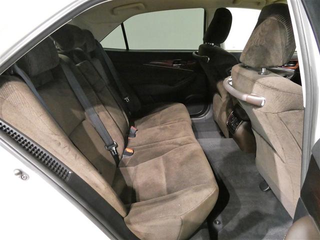 クラウンハイブリッド ロイヤルサルーン　ＨＤＤナビ　フルセグ　バックカメラ　ＥＴＣ　ＣＤ　ミュージックプレイヤー接続可　ＤＶＤ再生　電動シート　オートクルーズコントロール　ＨＩＤヘッドライト　スマートキー　キーレス　ハイブリッド（15枚目）