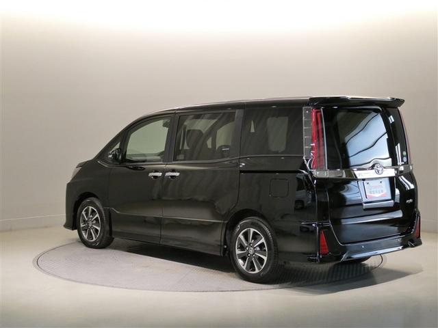 ノア Ｓｉ　ダブルバイビーＩＩ　衝突被害軽減システム　メモリーナビ　フルセグ　バックカメラ　ＥＴＣ　ＣＤ　ミュージックプレイヤー接続可　ＤＶＤ再生　オートクルーズコントロール　ＬＥＤヘッドランプ　両側電動スライド　乗車定員７人（4枚目）