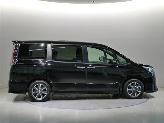 ノア Ｓｉ　ダブルバイビーＩＩ　衝突被害軽減システム　メモリーナビ　フルセグ　バックカメラ　ＥＴＣ　ＣＤ　ミュージックプレイヤー接続可　ＤＶＤ再生　オートクルーズコントロール　ＬＥＤヘッドランプ　両側電動スライド　乗車定員７人（7枚目）