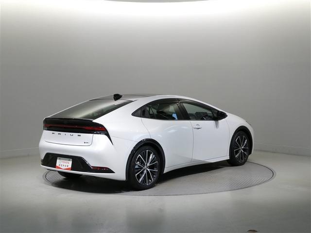 プリウス Ｚ　衝突被害軽減システム　メモリーナビ　フルセグ　バックカメラ　ＥＴＣ　ミュージックプレイヤー接続可　電動シート　オートクルーズコントロール　ＬＥＤヘッドランプ　スマートキー　キーレス　ハイブリッド（6枚目）