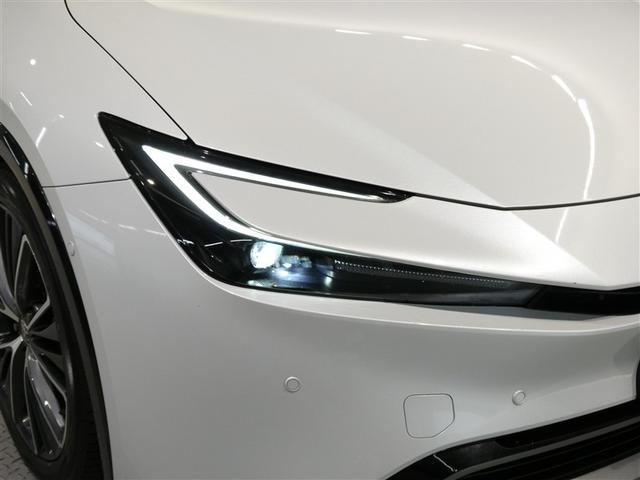 プリウス Ｚ　衝突被害軽減システム　メモリーナビ　フルセグ　バックカメラ　ＥＴＣ　ミュージックプレイヤー接続可　電動シート　オートクルーズコントロール　ＬＥＤヘッドランプ　スマートキー　キーレス　ハイブリッド（9枚目）