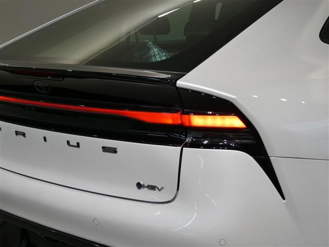 プリウス Ｚ　衝突被害軽減システム　メモリーナビ　フルセグ　バックカメラ　ＥＴＣ　ミュージックプレイヤー接続可　電動シート　オートクルーズコントロール　ＬＥＤヘッドランプ　スマートキー　キーレス　ハイブリッド（10枚目）