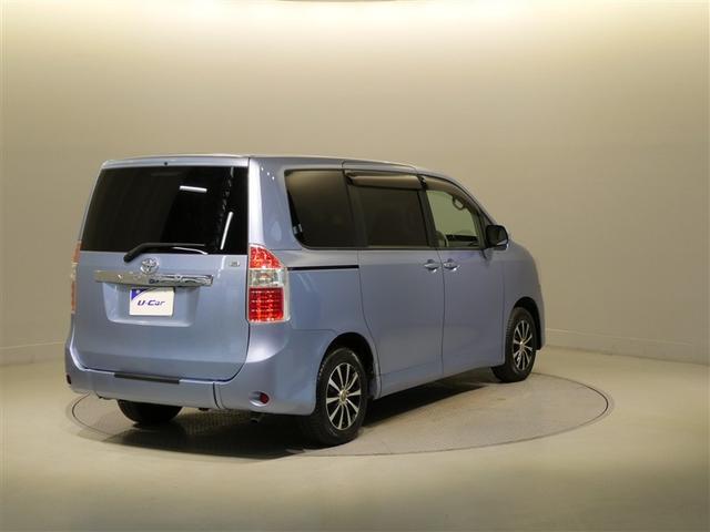 ノア G Lクルマイススロープタイプ2 福祉車両 HDDナビ ワンセグ バックカメラ CD DVD再生 後席モニター HIDヘッドライト 両側電動スライド 乗車定員8人 スマートキー キーレス ワンオーナー(4枚目)