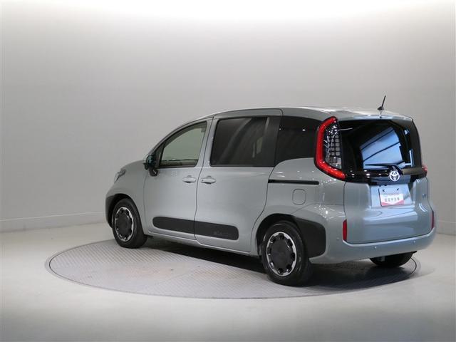 シエンタ ハイブリッドＺ　衝突被害軽減システム　メモリーナビ　フルセグ　バックカメラ　ＥＴＣ　ミュージックプレイヤー接続可　オートクルーズコントロール　ＬＥＤヘッドランプ　両側電動スライド　スマートキー　キーレス　ハイブリッド（4枚目）