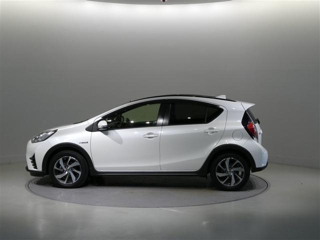 アクア クロスオーバー　グラム　衝突被害軽減システム　メモリーナビ　フルセグ　バックカメラ　ＥＴＣ　ＣＤ　ミュージックプレイヤー接続可　ＤＶＤ再生　スマートキー　キーレス　ハイブリッド　ワンオーナー（3枚目）