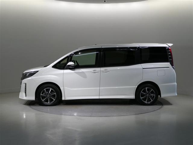 ノア Ｓｉ　衝突被害軽減システム　メモリーナビ　フルセグ　バックカメラ　ＥＴＣ　ＣＤ　ミュージックプレイヤー接続可　ＤＶＤ再生　オートクルーズコントロール　ＬＥＤヘッドランプ　両側電動スライド　乗車定員７人（3枚目）