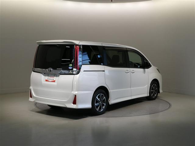 ノア Ｓｉ　衝突被害軽減システム　メモリーナビ　フルセグ　バックカメラ　ＥＴＣ　ＣＤ　ミュージックプレイヤー接続可　ＤＶＤ再生　オートクルーズコントロール　ＬＥＤヘッドランプ　両側電動スライド　乗車定員７人（6枚目）
