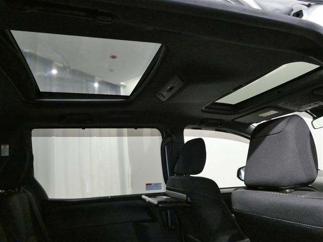 ノア Ｓｉ　衝突被害軽減システム　メモリーナビ　フルセグ　バックカメラ　ＥＴＣ　ＣＤ　ミュージックプレイヤー接続可　ＤＶＤ再生　オートクルーズコントロール　ＬＥＤヘッドランプ　両側電動スライド　乗車定員７人（11枚目）