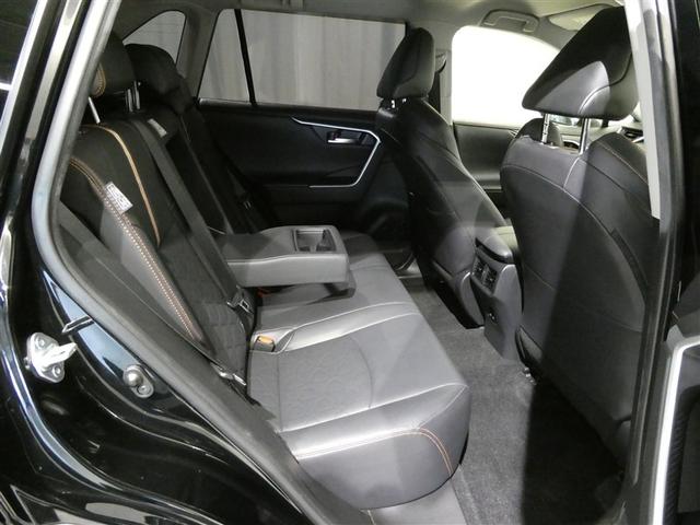 ＲＡＶ４ アドベンチャー　衝突被害軽減システム　バックカメラ　ＥＴＣ　ミュージックプレイヤー接続可　電動シート　オートクルーズコントロール　ＬＥＤヘッドランプ　スマートキー　キーレス　４ＷＤ　ワンオーナー（15枚目）