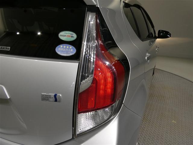 アクア Ｓ　メモリーナビ　フルセグ　バックカメラ　ＥＴＣ　ＣＤ　ミュージックプレイヤー接続可　ＤＶＤ再生　スマートキー　キーレス　ハイブリッド　ワンオーナー（6枚目）