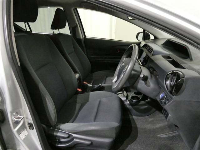 アクア Ｓ　メモリーナビ　フルセグ　バックカメラ　ＥＴＣ　ＣＤ　ミュージックプレイヤー接続可　ＤＶＤ再生　スマートキー　キーレス　ハイブリッド　ワンオーナー（10枚目）