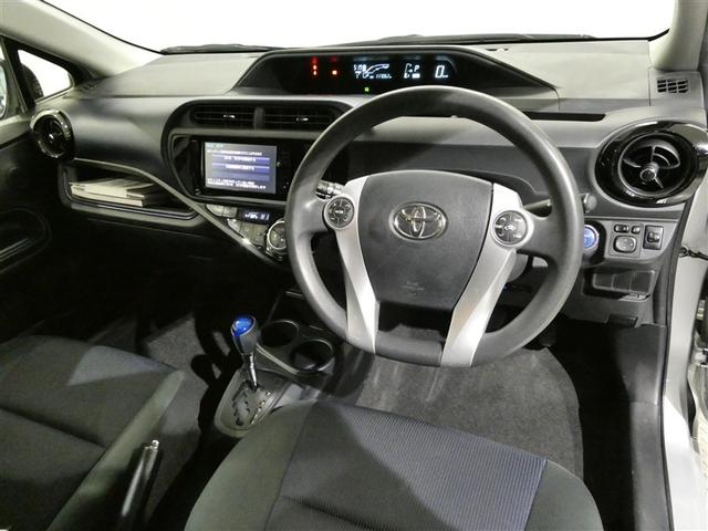 アクア Ｓ　メモリーナビ　フルセグ　バックカメラ　ＥＴＣ　ＣＤ　ミュージックプレイヤー接続可　ＤＶＤ再生　スマートキー　キーレス　ハイブリッド　ワンオーナー（11枚目）