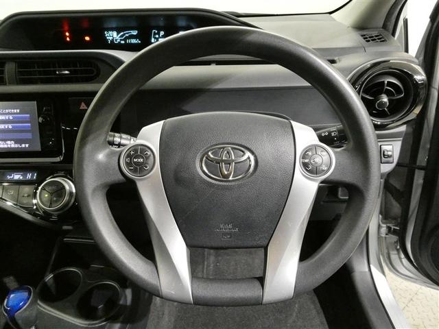 アクア Ｓ　メモリーナビ　フルセグ　バックカメラ　ＥＴＣ　ＣＤ　ミュージックプレイヤー接続可　ＤＶＤ再生　スマートキー　キーレス　ハイブリッド　ワンオーナー（12枚目）