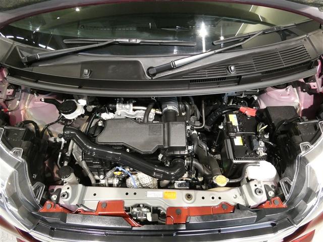 ルーミー カスタムＧ　衝突被害軽減システム　メモリーナビ　フルセグ　バックカメラ　ＥＴＣ　ＣＤ　ミュージックプレイヤー接続可　ＤＶＤ再生　オートクルーズコントロール　ＬＥＤヘッドランプ　両側電動スライド　スマートキー（12枚目）