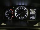 とっても見やすいメーターです。夜間時はラグジュアリーな気分にさせてくれる照明が魅力ですので、夜のドライブも楽しみになりますよ♪