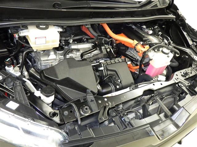 ヴォクシー ＨＶ　ＺＳ　キラメキ　衝突被害軽減システム　メモリーナビ　フルセグ　バックカメラ　ＥＴＣ　ＣＤ　ＤＶＤ再生　後席モニター　オートクルーズコントロール　ＬＥＤヘッドランプ　両側電動スライド　乗車定員７人　３列シート　キーレス（31枚目）