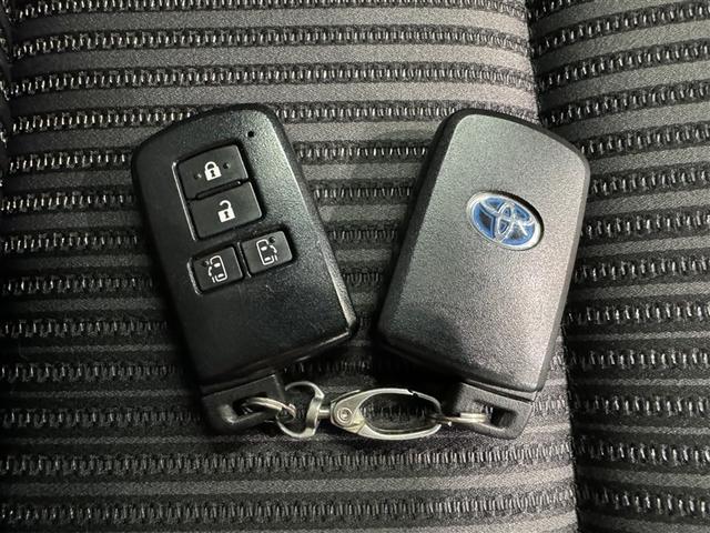 ヴォクシー ハイブリッドZS 煌 衝突被害軽減システム メモリーナビ フルセグ バックカメラ ETC ドラレコ CD DVD再生 オートクルーズコントロール LEDヘッドランプ 両側電動スライド 乗車定員7人 3列シート スマートキー(25枚目)