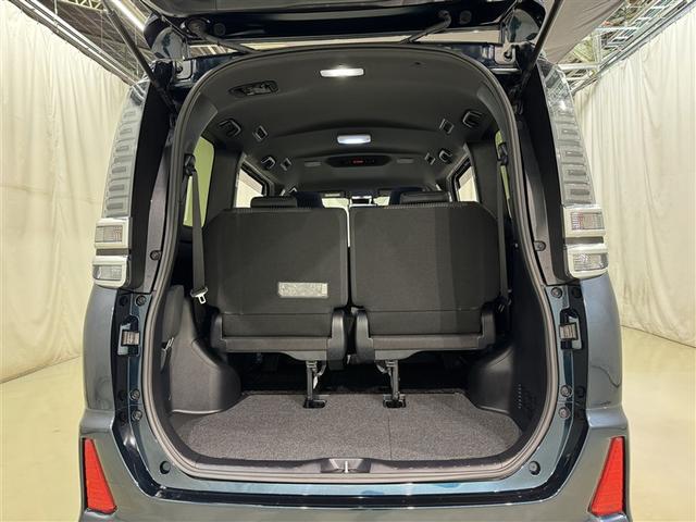 ヴォクシー ハイブリッドZS 煌 衝突被害軽減システム メモリーナビ フルセグ バックカメラ ETC ドラレコ CD DVD再生 オートクルーズコントロール LEDヘッドランプ 両側電動スライド 乗車定員7人 3列シート スマートキー(30枚目)