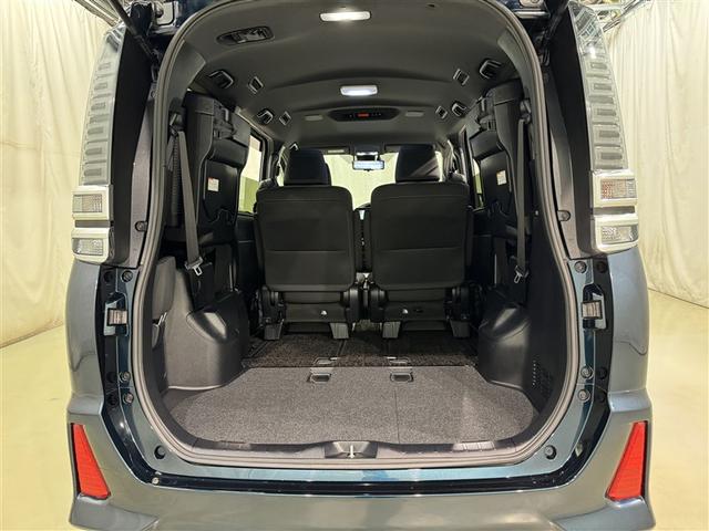 ヴォクシー ハイブリッドZS 煌 衝突被害軽減システム メモリーナビ フルセグ バックカメラ ETC ドラレコ CD DVD再生 オートクルーズコントロール LEDヘッドランプ 両側電動スライド 乗車定員7人 3列シート スマートキー(31枚目)