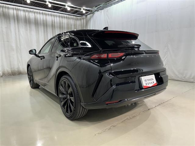 クラウンスポーツ Z 衝突被害軽減システム フルセグ バックカメラ ETC ドラレコ ミュージックプレイヤー接続可 革シート 電動シート オートクルーズコントロール LEDヘッドランプ スマートキー キーレス 4WD(4枚目)