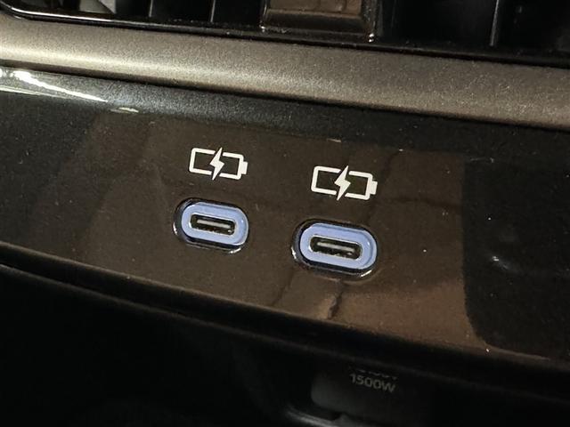 クラウンスポーツ Z 衝突被害軽減システム フルセグ バックカメラ ETC ドラレコ ミュージックプレイヤー接続可 革シート 電動シート オートクルーズコントロール LEDヘッドランプ スマートキー キーレス 4WD(32枚目)