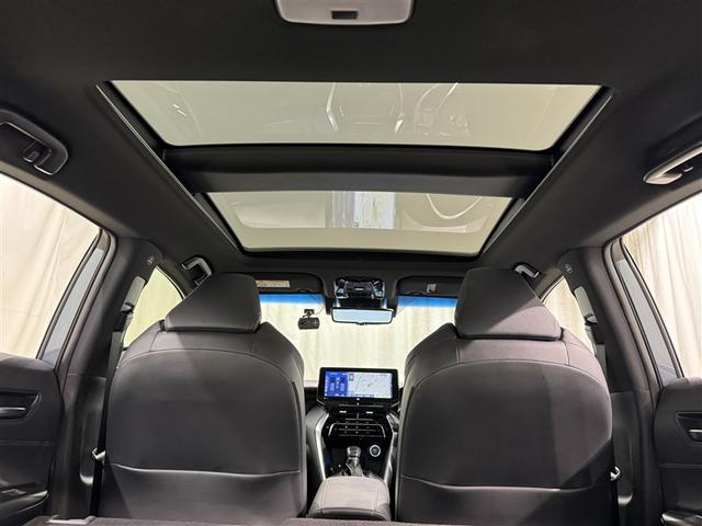 ハリアーハイブリッド Ｚ　レザーパッケージ　衝突被害軽減システム　メモリーナビ　フルセグ　バックカメラ　ＥＴＣ　ドラレコ　ミュージックプレイヤー接続可　サンルーフ　革シート　電動シート　オートクルーズコントロール　ＬＥＤヘッドランプ　キーレス（8枚目）