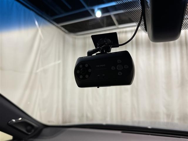 ハリアーハイブリッド Ｚ　レザーパッケージ　衝突被害軽減システム　メモリーナビ　フルセグ　バックカメラ　ＥＴＣ　ドラレコ　ミュージックプレイヤー接続可　サンルーフ　革シート　電動シート　オートクルーズコントロール　ＬＥＤヘッドランプ　キーレス（27枚目）