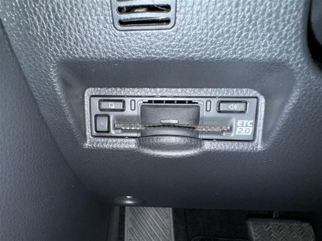 ヴォクシー Ｓ－Ｚ　衝突被害軽減システム　フルセグ　バックカメラ　ＥＴＣ　ドラレコ　ミュージックプレイヤー接続可　オートクルーズコントロール　ＬＥＤヘッドランプ　両側電動スライド　乗車定員７人　３列シート　スマートキー（16枚目）