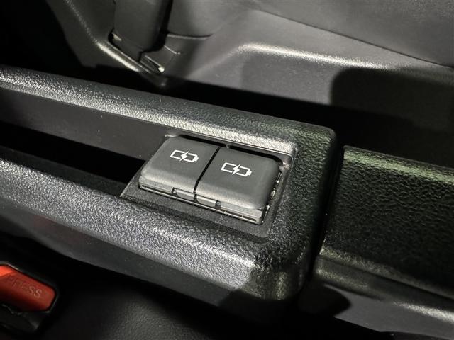 ヴォクシー Ｓ－Ｚ　衝突被害軽減システム　フルセグ　バックカメラ　ＥＴＣ　ドラレコ　ミュージックプレイヤー接続可　オートクルーズコントロール　ＬＥＤヘッドランプ　両側電動スライド　乗車定員７人　３列シート　スマートキー（33枚目）