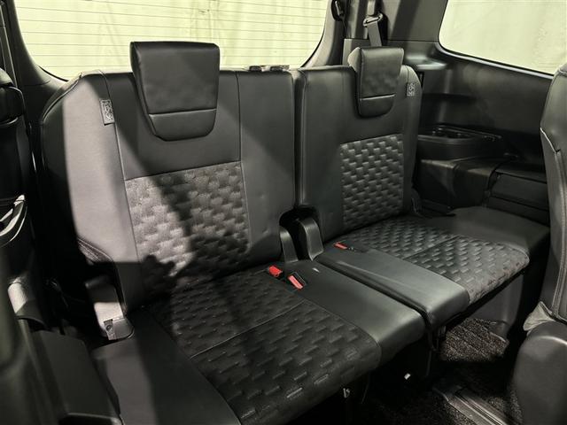 ヴォクシー Ｓ－Ｚ　衝突被害軽減システム　フルセグ　バックカメラ　ＥＴＣ　ドラレコ　ミュージックプレイヤー接続可　オートクルーズコントロール　ＬＥＤヘッドランプ　両側電動スライド　乗車定員７人　３列シート　スマートキー（34枚目）