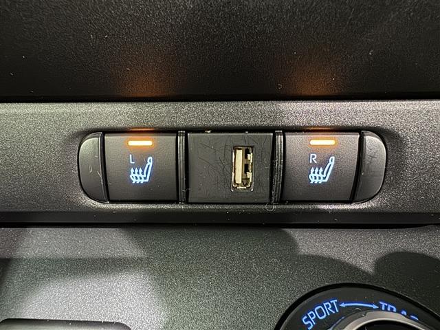 GRヤリス RZ ハイパフォーマンス ファースト エディション 6速マニュアル 衝突被害軽減システム メモリーナビ バックカメラ ETC ドラレコ ミュージックプレイヤー接続可 オートクルーズコントロール LEDヘッドランプ スマートキー キーレス 4WD(14枚目)