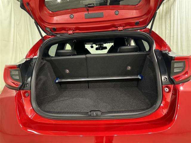 GRヤリス RZ ハイパフォーマンス ファースト エディション 6速マニュアル 衝突被害軽減システム メモリーナビ バックカメラ ETC ドラレコ ミュージックプレイヤー接続可 オートクルーズコントロール LEDヘッドランプ スマートキー キーレス 4WD(28枚目)