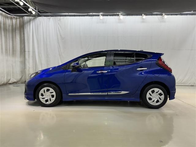 アクア X 衝突被害軽減システム フルセグ バックカメラ ETC ドラレコ ミュージックプレイヤー接続可 オートクルーズコントロール LEDヘッドランプ スマートキー キーレス ハイブリッド(4枚目)