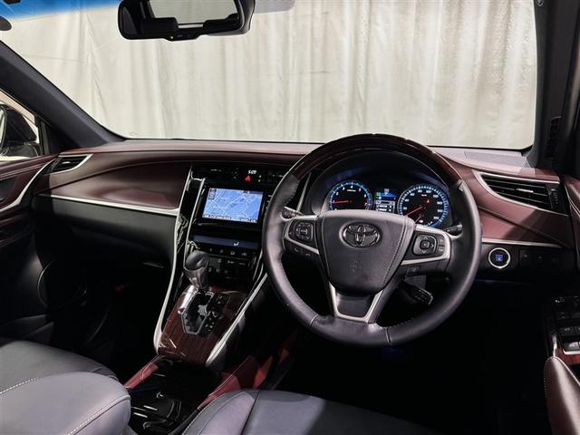 ハリアー プレミアム メモリーナビ フルセグ バックカメラ ETC CD ミュージックプレイヤー接続可 サンルーフ 電動シート オートクルーズコントロール LEDヘッドランプ スマートキー キーレス アイドリングストップ(8枚目)