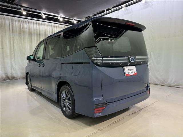 ヴォクシー ハイブリッドＳ－Ｇ　衝突被害軽減システム　フルセグ　バックカメラ　ＥＴＣ　ドラレコ　ＣＤ　ミュージックプレイヤー接続可　後席モニター　オートクルーズコントロール　ＬＥＤヘッドランプ　両側電動スライド（4枚目）