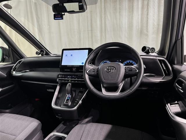 ヴォクシー ハイブリッドＳ－Ｇ　衝突被害軽減システム　フルセグ　バックカメラ　ＥＴＣ　ドラレコ　ＣＤ　ミュージックプレイヤー接続可　後席モニター　オートクルーズコントロール　ＬＥＤヘッドランプ　両側電動スライド（7枚目）