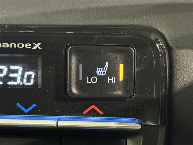 ヴォクシー ハイブリッドＳ－Ｇ　衝突被害軽減システム　フルセグ　バックカメラ　ＥＴＣ　ドラレコ　ＣＤ　ミュージックプレイヤー接続可　後席モニター　オートクルーズコントロール　ＬＥＤヘッドランプ　両側電動スライド（17枚目）