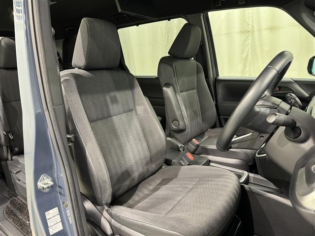 ヴォクシー ハイブリッドＳ－Ｇ　衝突被害軽減システム　フルセグ　バックカメラ　ＥＴＣ　ドラレコ　ＣＤ　ミュージックプレイヤー接続可　後席モニター　オートクルーズコントロール　ＬＥＤヘッドランプ　両側電動スライド（29枚目）