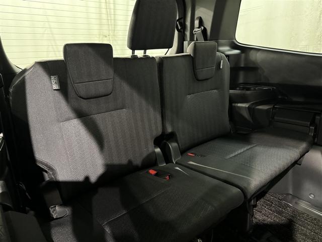 ヴォクシー ハイブリッドＳ－Ｇ　衝突被害軽減システム　フルセグ　バックカメラ　ＥＴＣ　ドラレコ　ＣＤ　ミュージックプレイヤー接続可　後席モニター　オートクルーズコントロール　ＬＥＤヘッドランプ　両側電動スライド（32枚目）