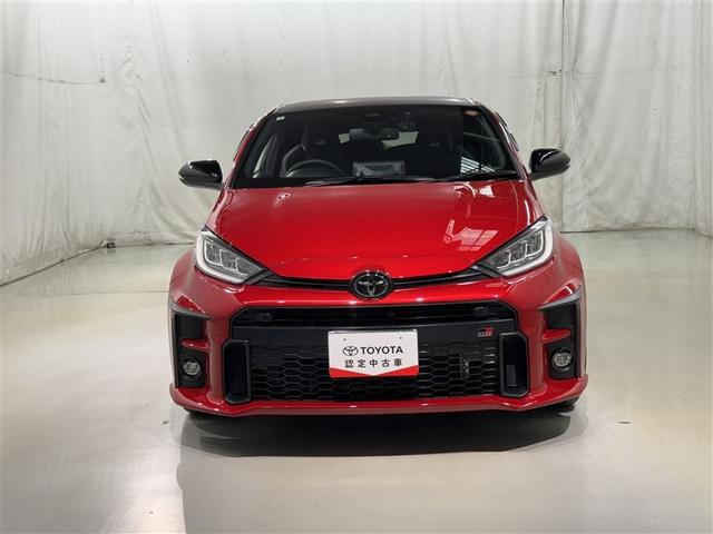 GRヤリス RS 衝突被害軽減システム メモリーナビ フルセグ バックカメラ ETC ドラレコ ミュージックプレイヤー接続可 オートクルーズコントロール LEDヘッドランプ スマートキー キーレス(3枚目)