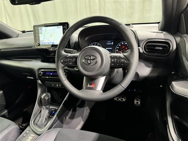 GRヤリス RS 衝突被害軽減システム メモリーナビ フルセグ バックカメラ ETC ドラレコ ミュージックプレイヤー接続可 オートクルーズコントロール LEDヘッドランプ スマートキー キーレス(8枚目)