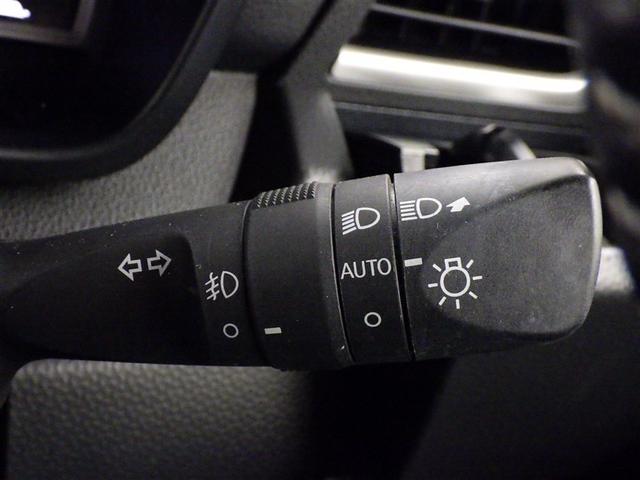 ルーミー カスタムＧ　衝突被害軽減システム　フルセグ　バックカメラ　ＥＴＣ　ドラレコ　ミュージックプレイヤー接続可　後席モニター　オートクルーズコントロール　ＬＥＤヘッドランプ　両側電動スライド　スマートキー　キーレス（18枚目）