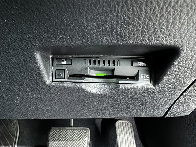 Ｃ－ＨＲ Ｇ　衝突被害軽減システム　メモリーナビ　フルセグ　バックカメラ　ＥＴＣ　ドラレコ　ＣＤ　ミュージックプレイヤー接続可　オートクルーズコントロール　ＬＥＤヘッドランプ　スマートキー　キーレス　ハイブリッド（13枚目）